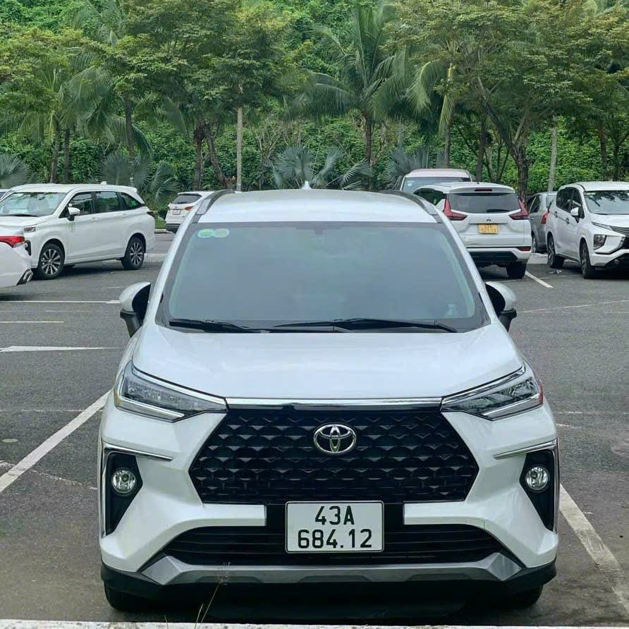 Xe 7 chỗ của Danang Easy Ride